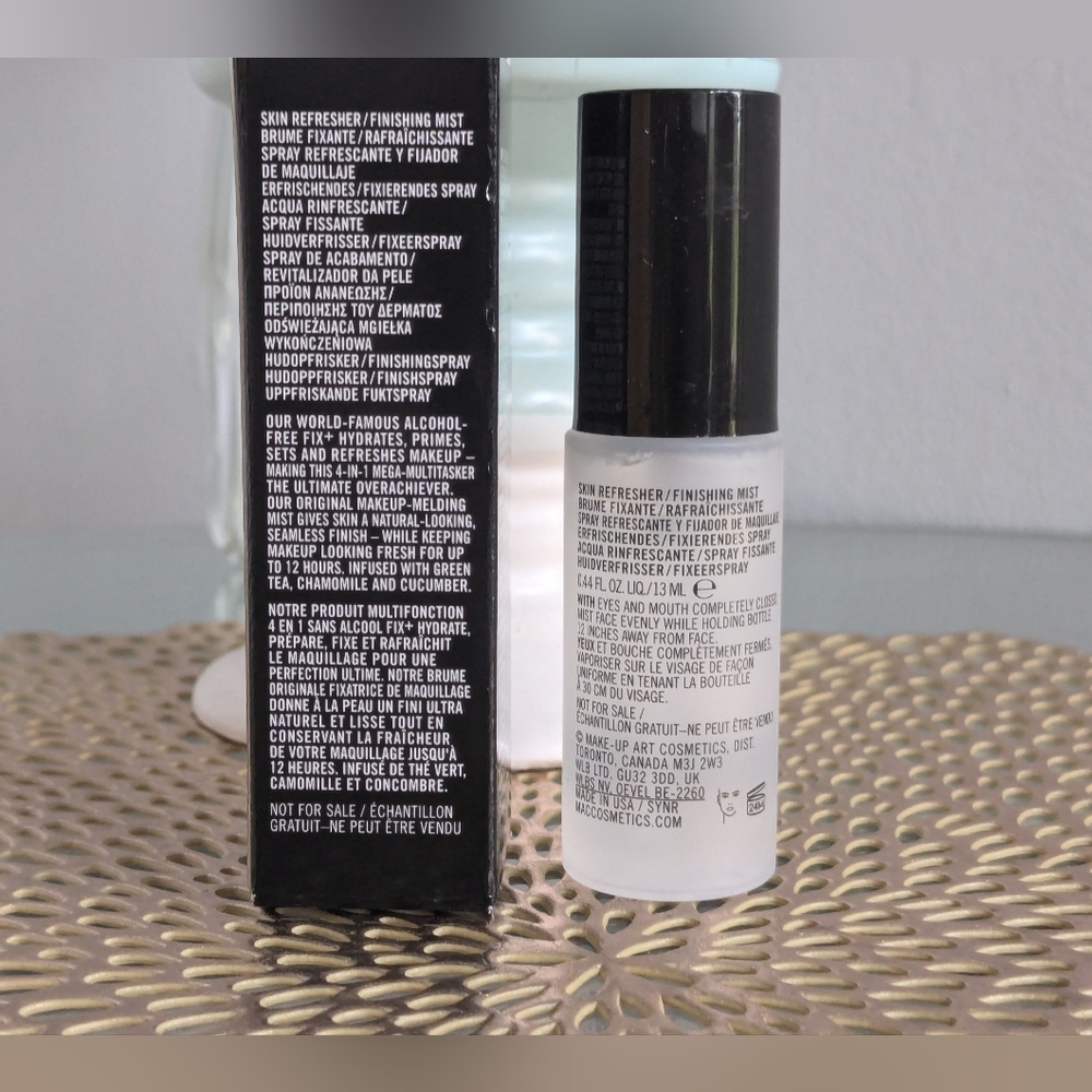 MAC PREP + PRIME FIX+ - Picture 2 of 3